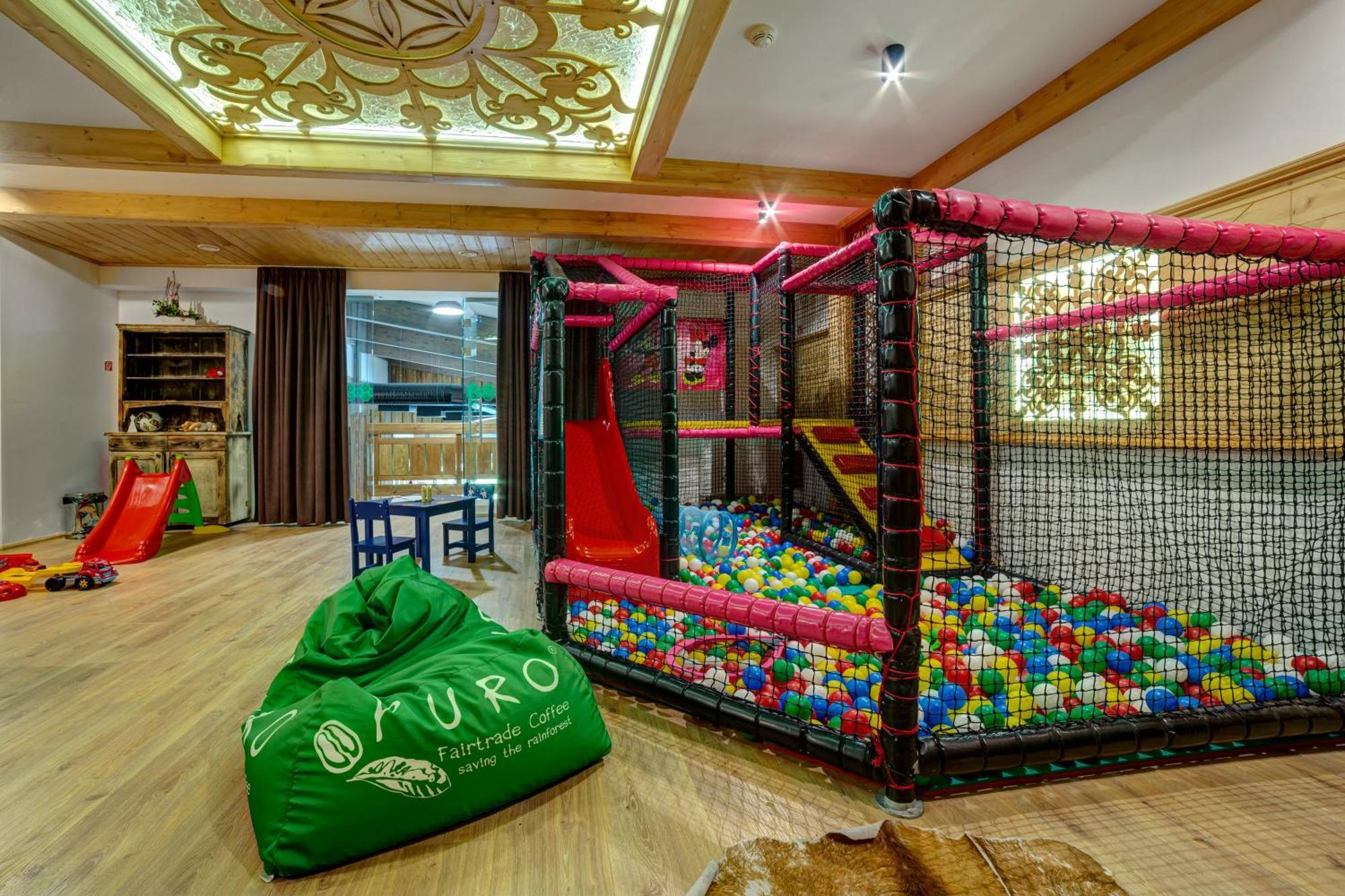 Hotel Strachan Family Jasna Demänovská Dolina Extérieur photo